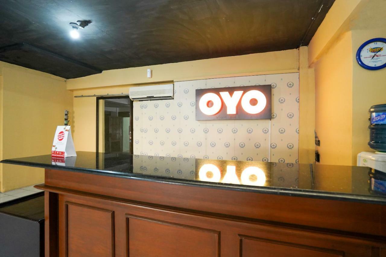 Oyo 1449 Istana Permata Dinoyo Surabaya Exterior photo
