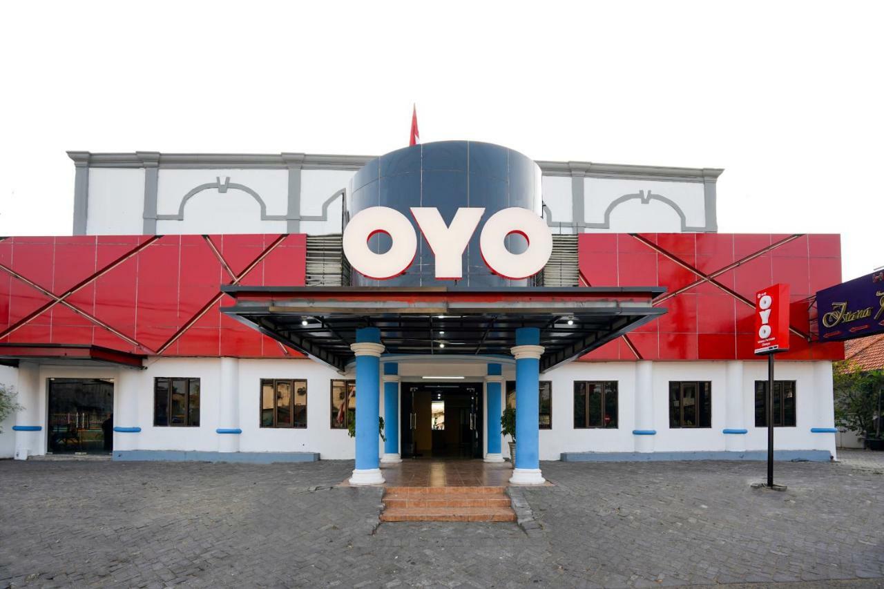 Oyo 1449 Istana Permata Dinoyo Surabaya Exterior photo
